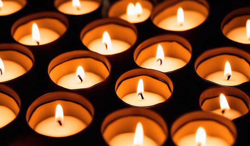 Amber Wood Pillar Candle
